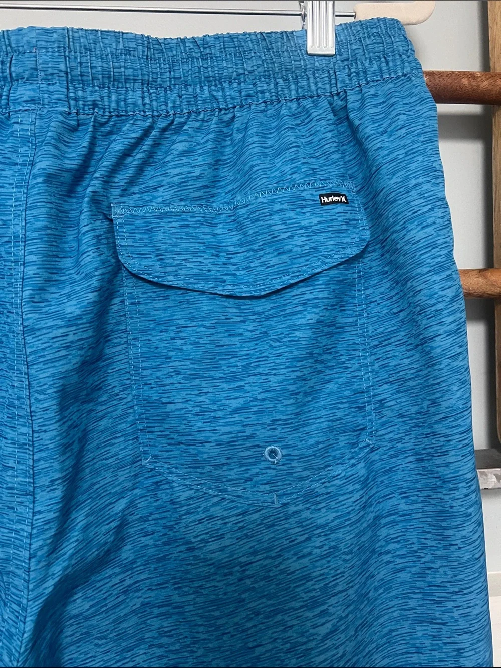 Hurley men’s static volley swim shorts large blue